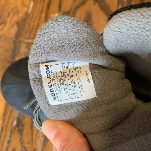 SOREL Buxton Men’s Boots extra warm and waterproof (Equivalent to Womens 9.5) - Picture 4 of 8